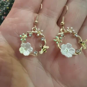 Flower Enamel Bee Earrings - Bumble Honeybee Hoop Drop - Gold Plated - Gift Boutique